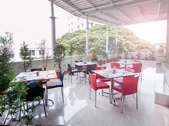 Hiland Suites